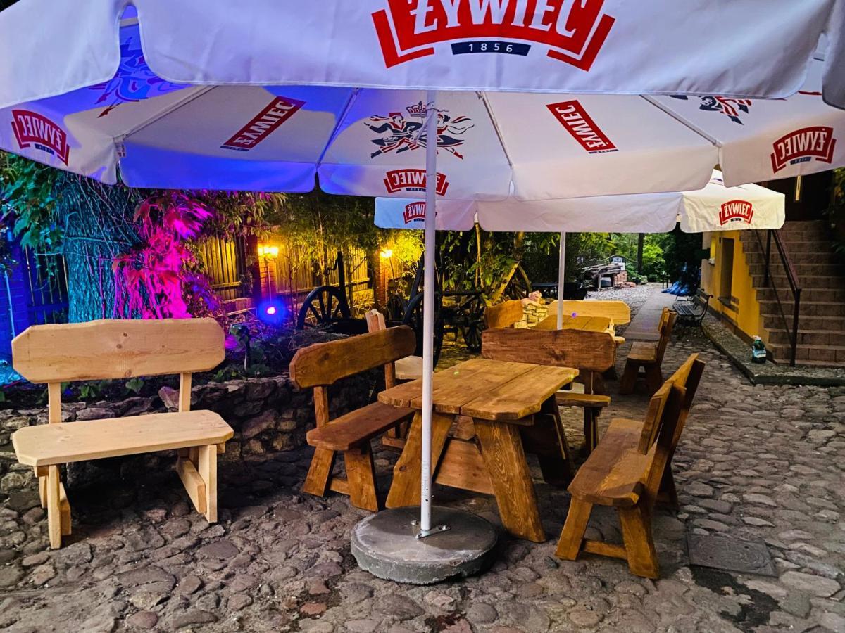 Karczma Pod Jesionem Hotel Brdow ภายนอก รูปภาพ