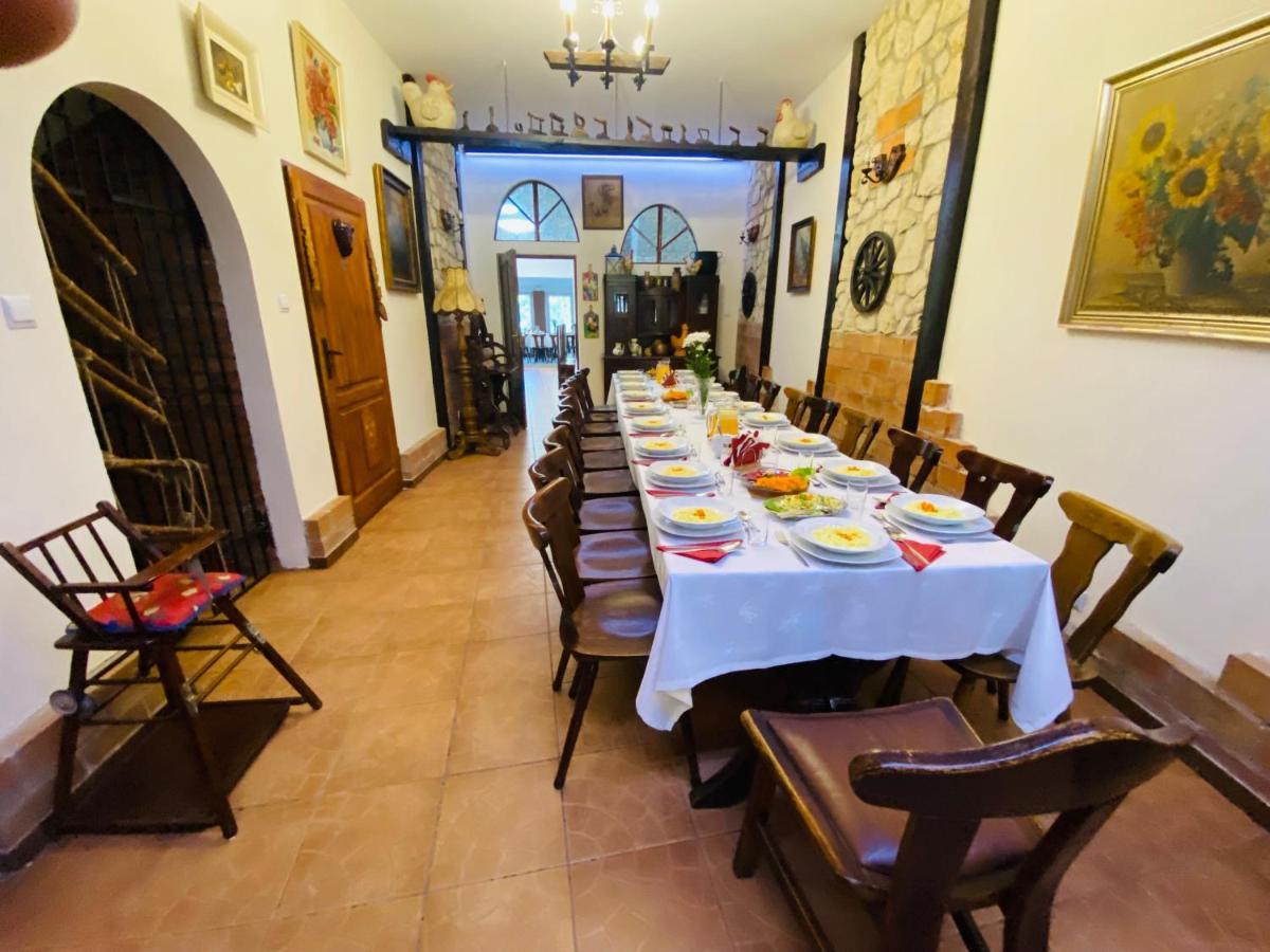 Karczma Pod Jesionem Hotel Brdow ภายนอก รูปภาพ