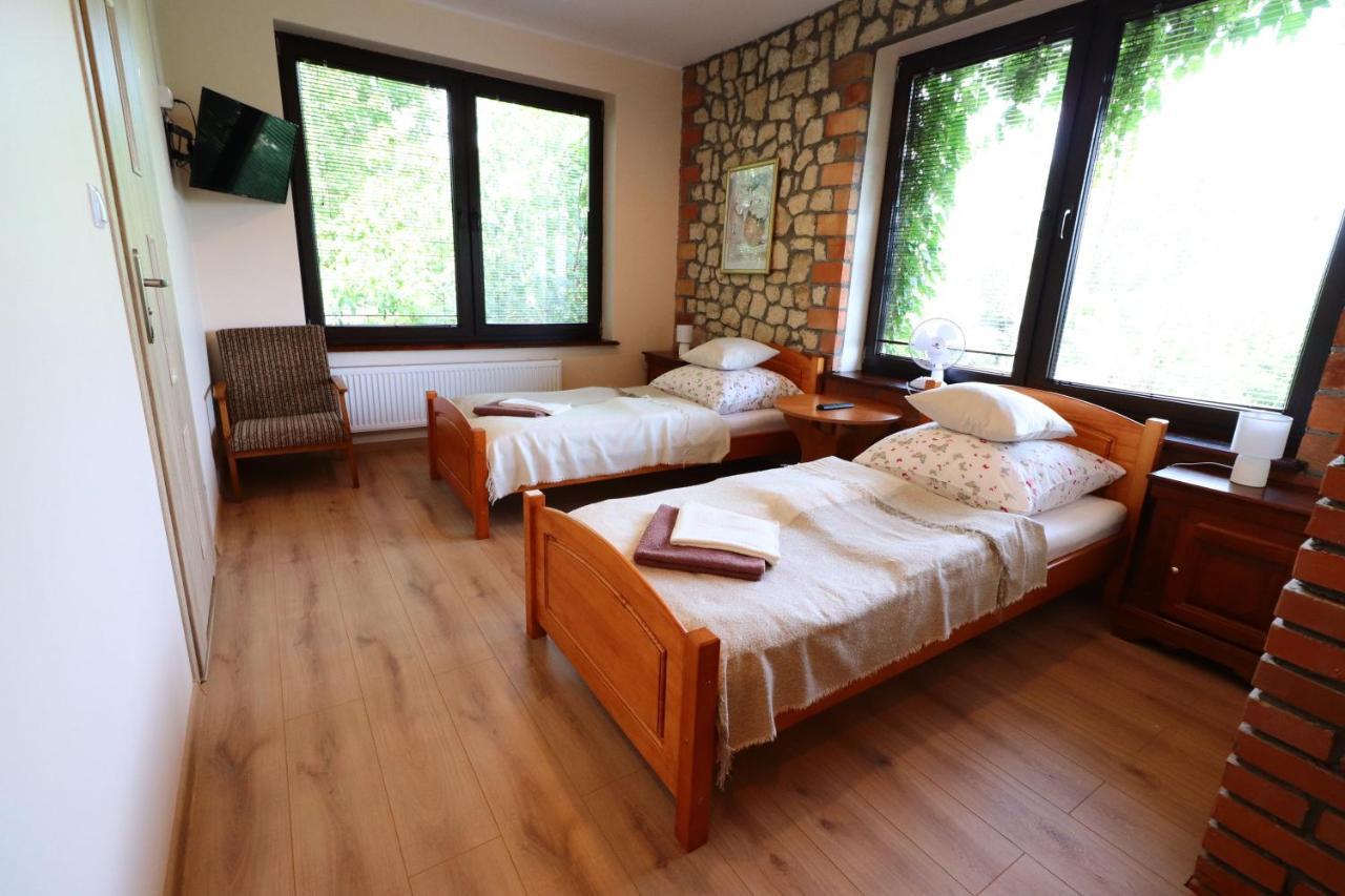 Karczma Pod Jesionem Hotel Brdow ภายนอก รูปภาพ
