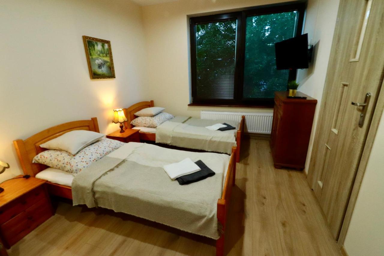 Karczma Pod Jesionem Hotel Brdow ภายนอก รูปภาพ