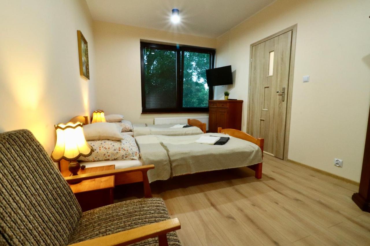 Karczma Pod Jesionem Hotel Brdow ภายนอก รูปภาพ
