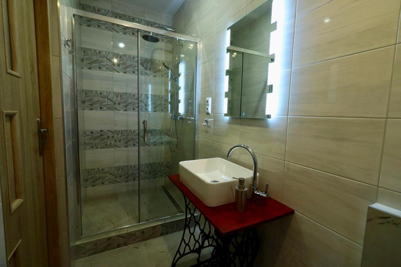 Karczma Pod Jesionem Hotel Brdow ภายนอก รูปภาพ