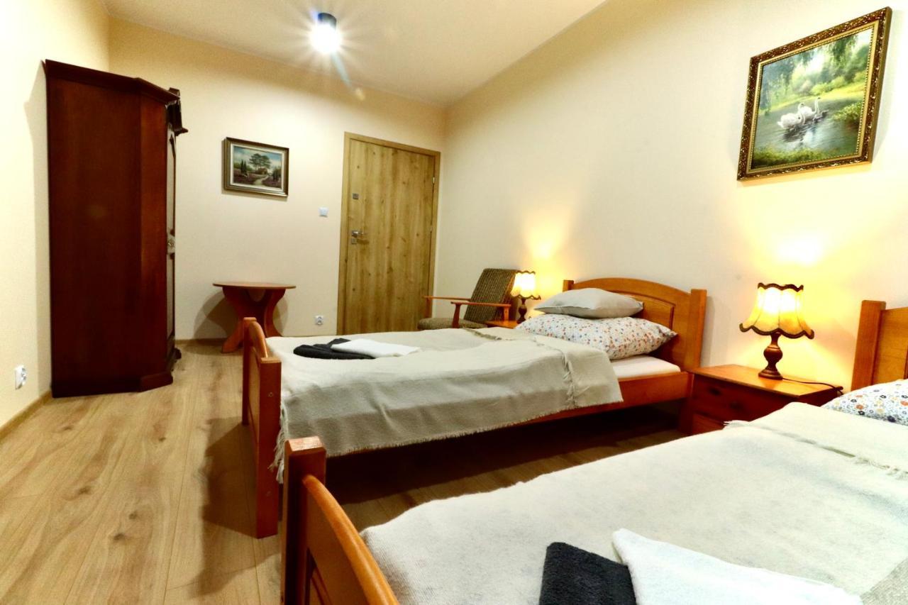 Karczma Pod Jesionem Hotel Brdow ภายนอก รูปภาพ