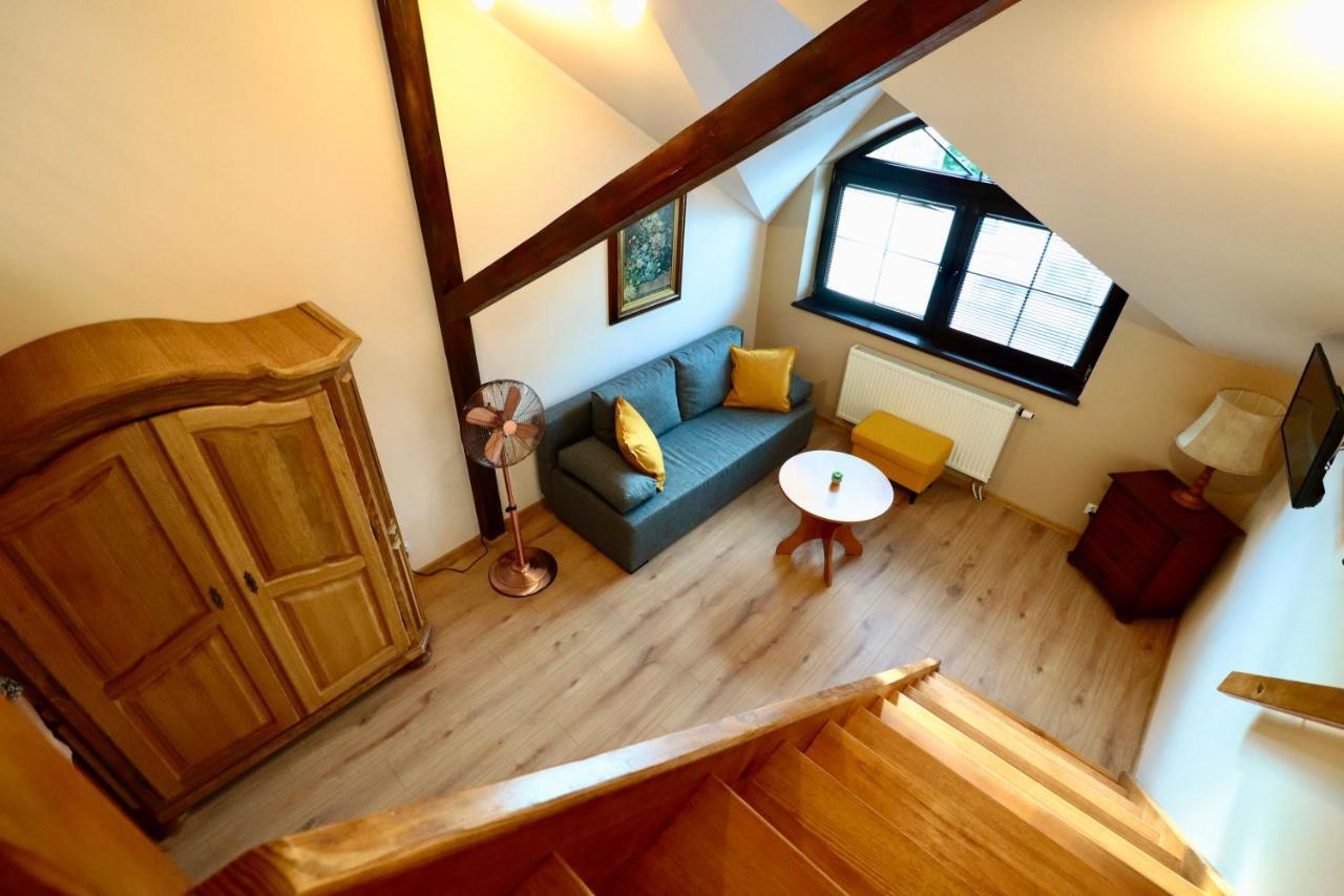 Karczma Pod Jesionem Hotel Brdow ภายนอก รูปภาพ