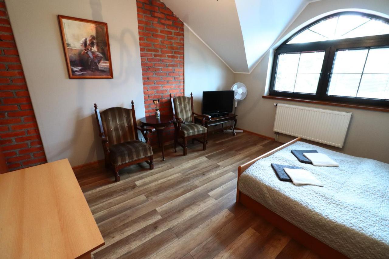 Karczma Pod Jesionem Hotel Brdow ภายนอก รูปภาพ