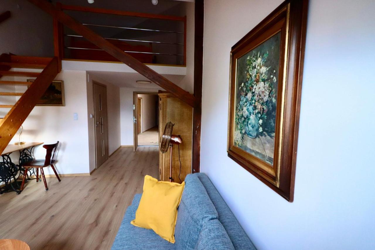 Karczma Pod Jesionem Hotel Brdow ภายนอก รูปภาพ